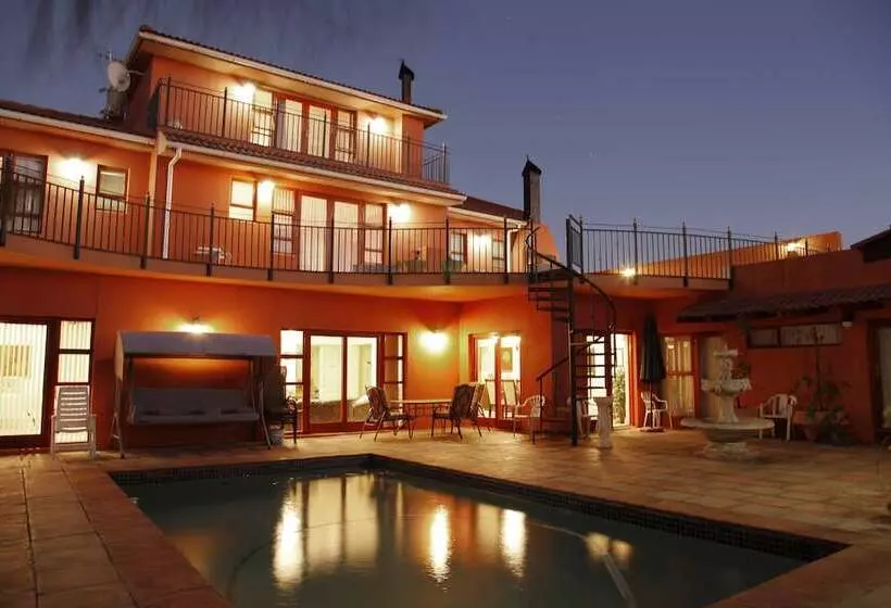 Fotos del hotel The Renaissance Guest Lodge:  11