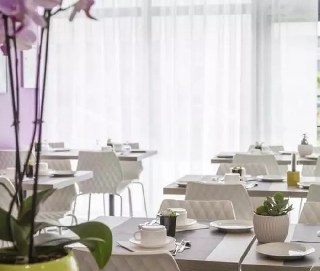 Fotos del hotel Néméa Apparthotel Stadium:  4