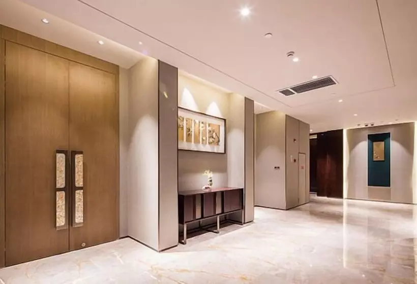 Fotos del hotel Golden Eagle Summit Hotel Nanjing China:  7