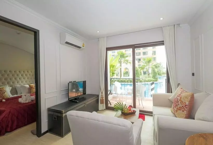 Fotos del hotel The Symphony Suites Pattaya:  22