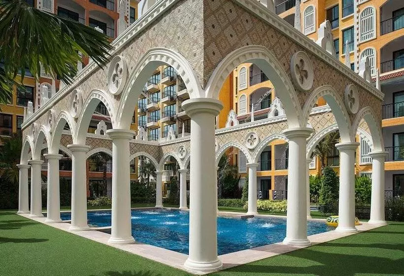 Fotos del hotel The Symphony Suites Pattaya:  11