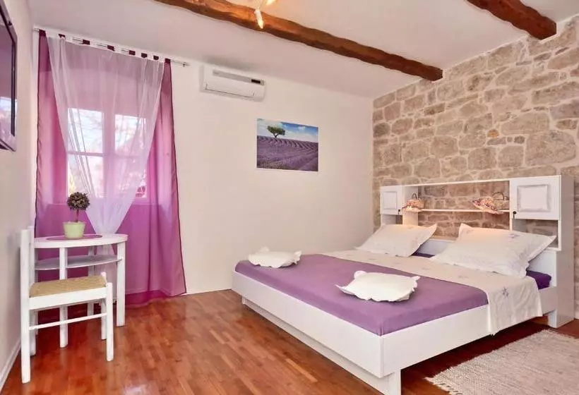 Fotos del hotel Rooms Vila Vilini Dvori:  6