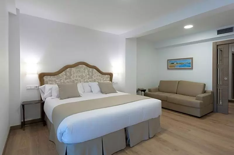 Fotos del hotel Suite Home Sardinero:  4