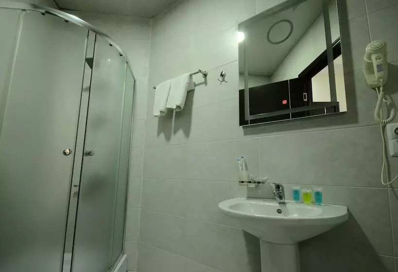 Fotos del hotel City:  11