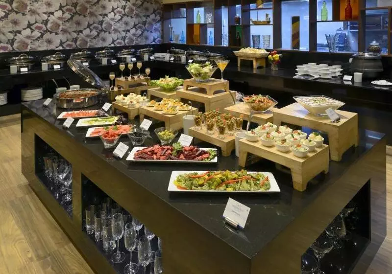 Fotos del hotel The Muse Sarovar Portico Kapashera:  21