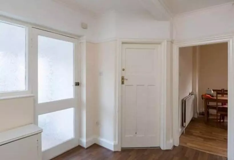 Fotos del hotel Birmingham Guest House 2:  7