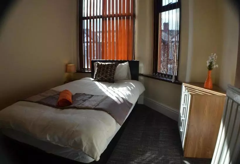Fotos del hotel Birchfields Guest House:  23
