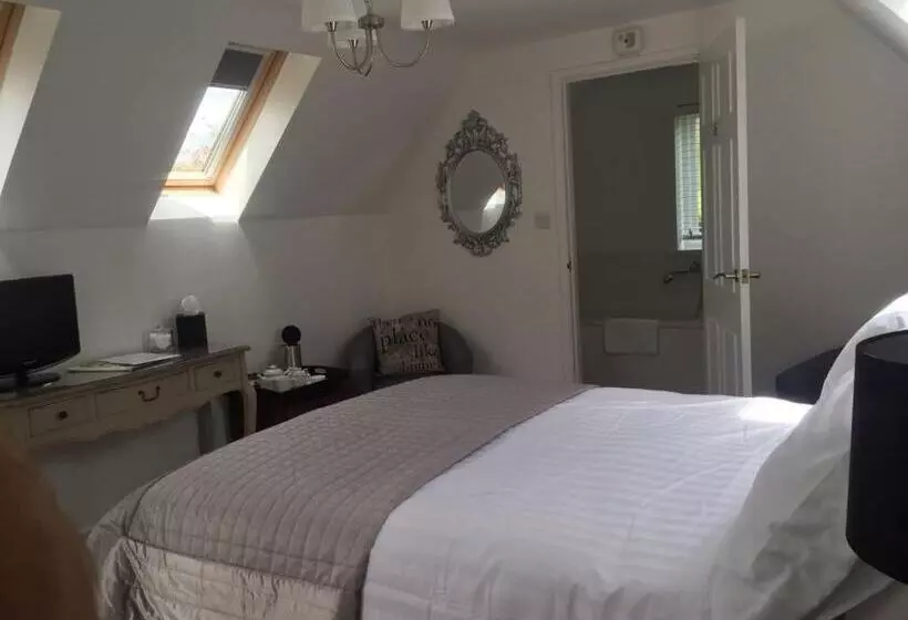Coombe House