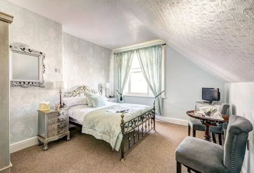 Plas Llwyd Guest House