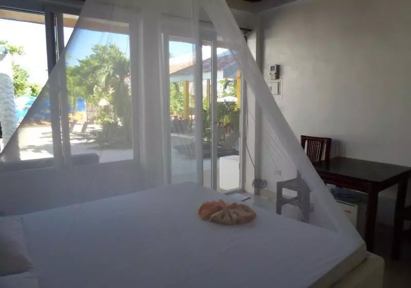 Fotos del hotel Little Mermaid Dive Resort:  13
