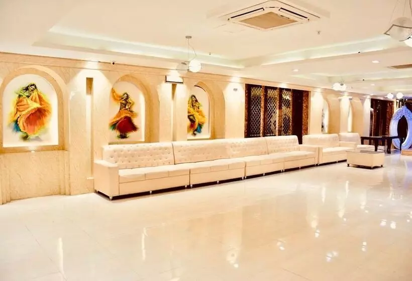 Fotos del hotel S. K Crown Park Naraina:  22