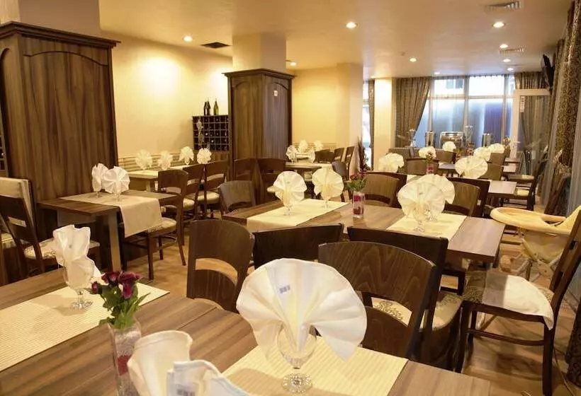 Fotos del hotel Zaara:  3