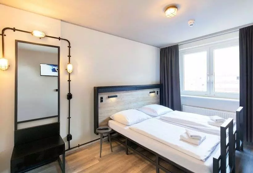 Fotos del hotel A&o Frankfurt Ostend:  8