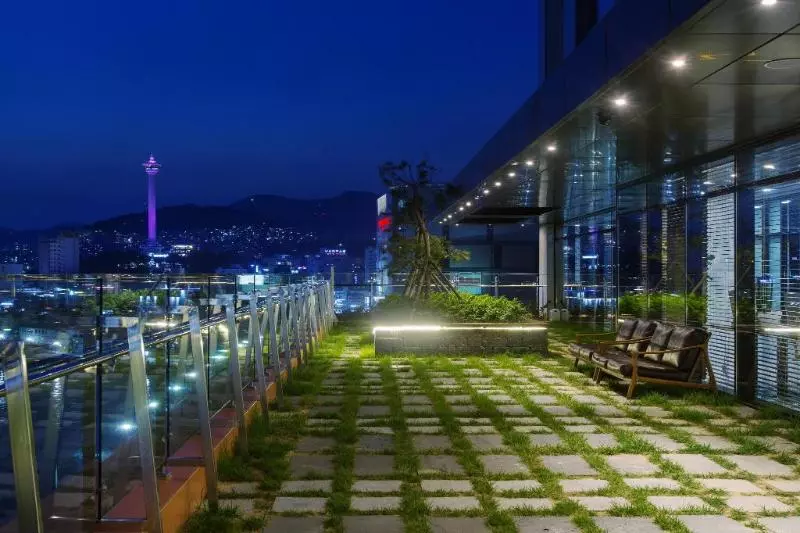 Midi  Busan