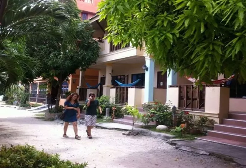 Fotos del hotel Black & White Bungalows:  11