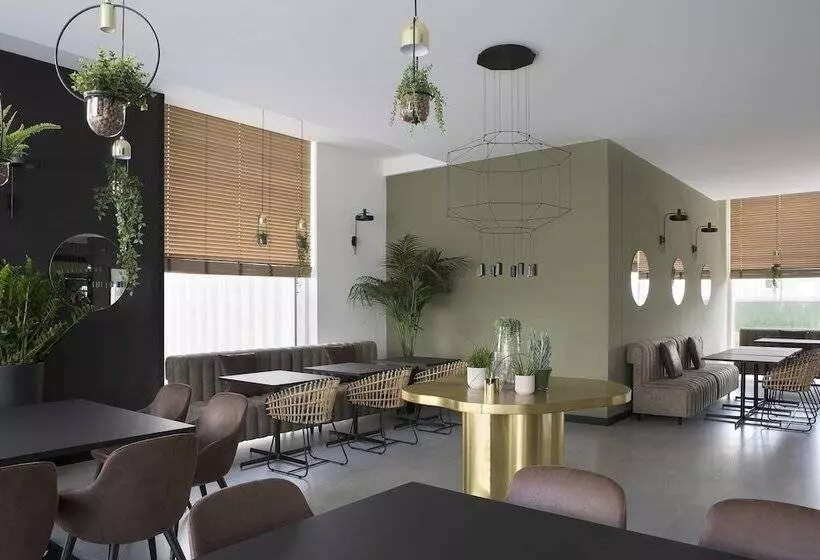 Fotos del hotel J:  6