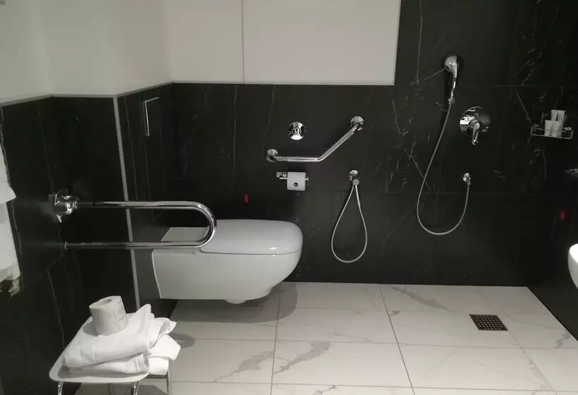 Fotos del hotel J:  4