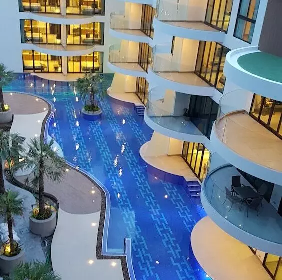 Fotos del hotel Lets Phuket Twin Sands Resort & Spa:  19