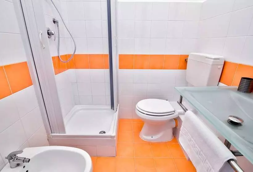 Fotos del hotel Maqueda Central Suites:  18