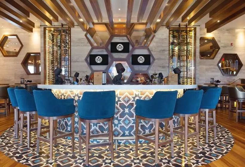 Fotos del hotel Sandman Signature Calgary Airport:  11