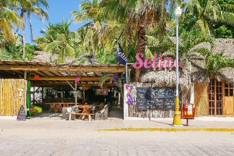 Fotos del hotel Selina Puerto Escondido:  15
