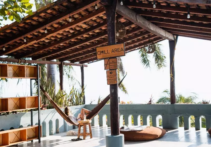 Fotos del hotel Selina Puerto Escondido:  21