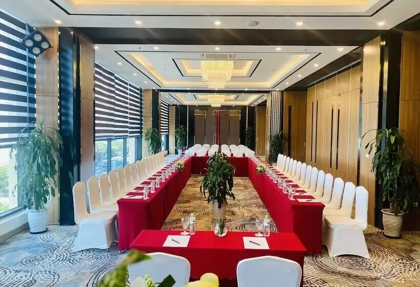 Fotos del hotel Muong Thanh Grand Ha Long:  11