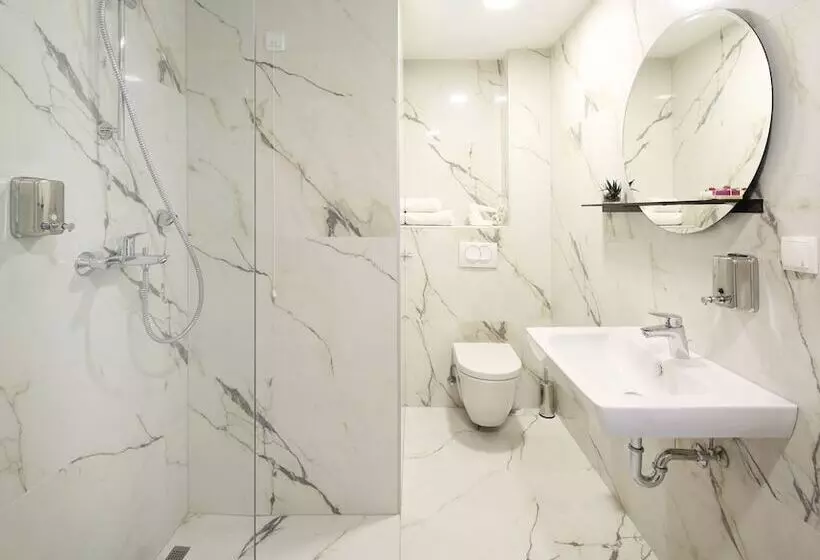 Fotos del hotel Koncept Residence:  19