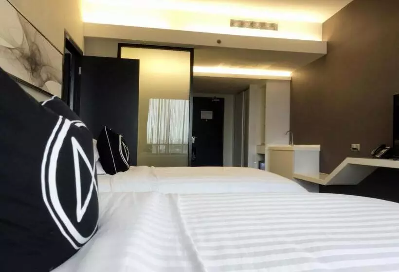 Fotos del hotel M Roof Hotel & Residences:  2