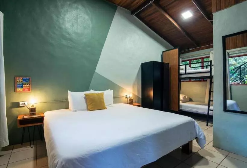 Fotos del hotel Selina Monteverde:  51