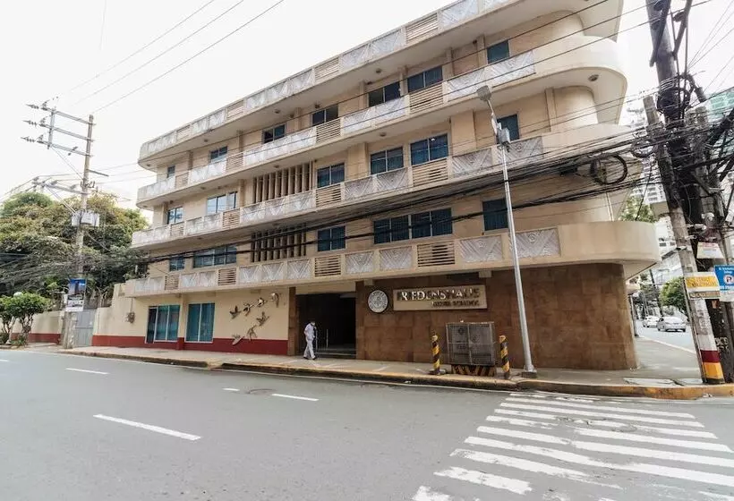 Fotos del hotel Reddoorz Plus Near Vito Cruz Manila:  1