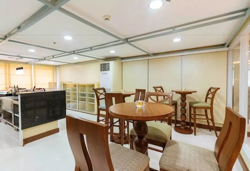 Fotos del hotel Reddoorz Plus Near Vito Cruz Manila:  4