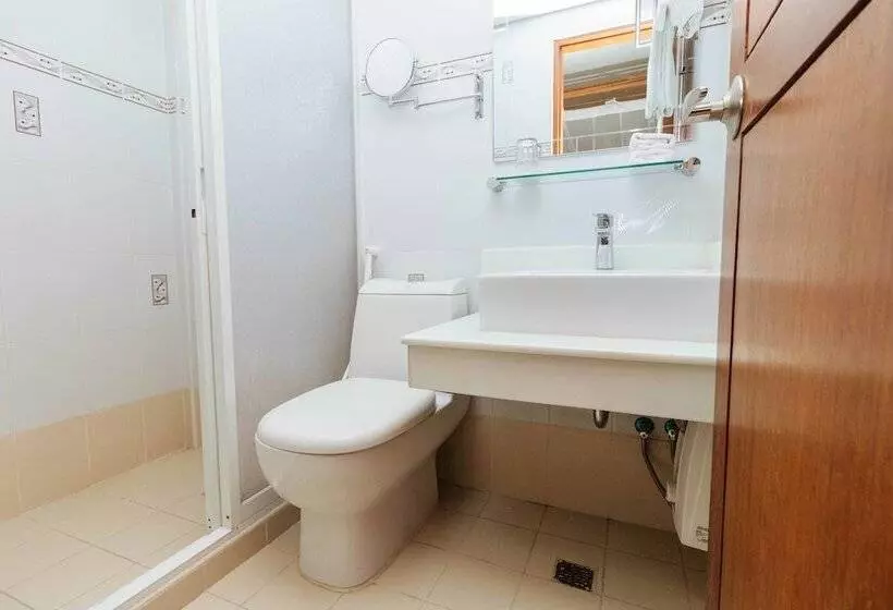 Fotos del hotel Reddoorz Plus Near Vito Cruz Manila:  13