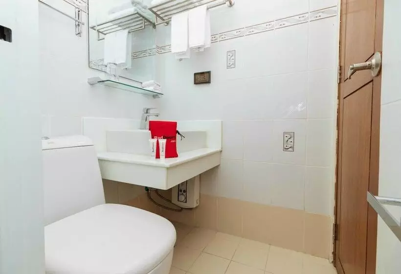 Fotos del hotel Reddoorz Plus Near Vito Cruz Manila:  14