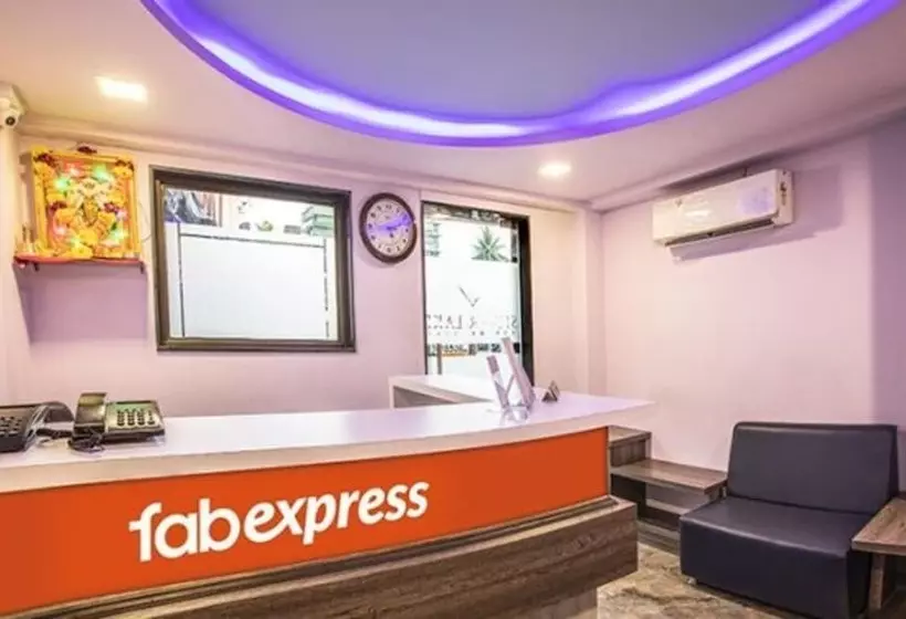 Fotos del hotel Fabexpress Silver Lake:  21