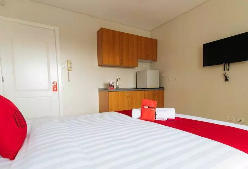 Fotos del hotel Reddoorz Plus Near Capitol Commons:  7