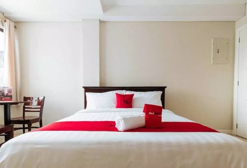 Fotos del hotel Reddoorz Plus Near Capitol Commons:  8