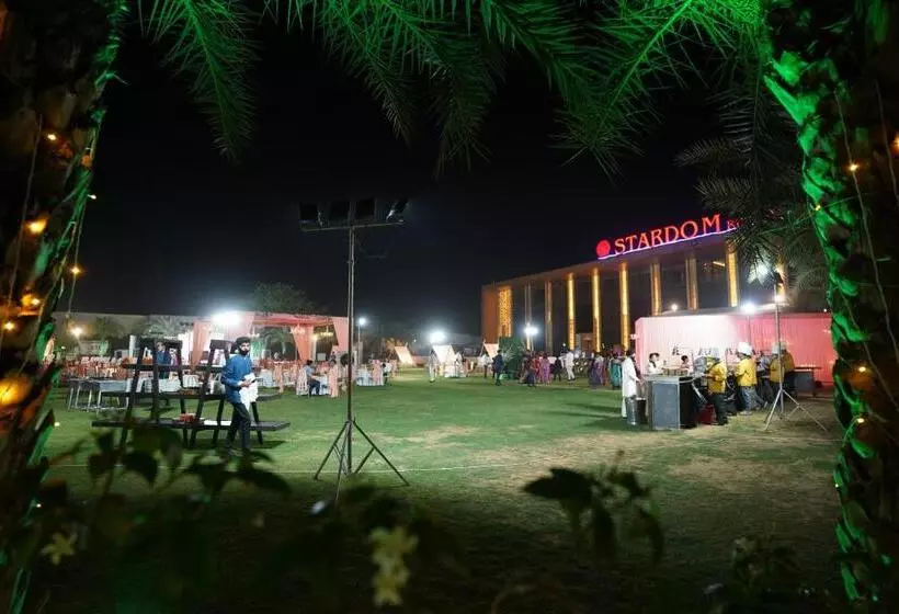 Fotos del hotel Stardom Resort Jaipur:  5
