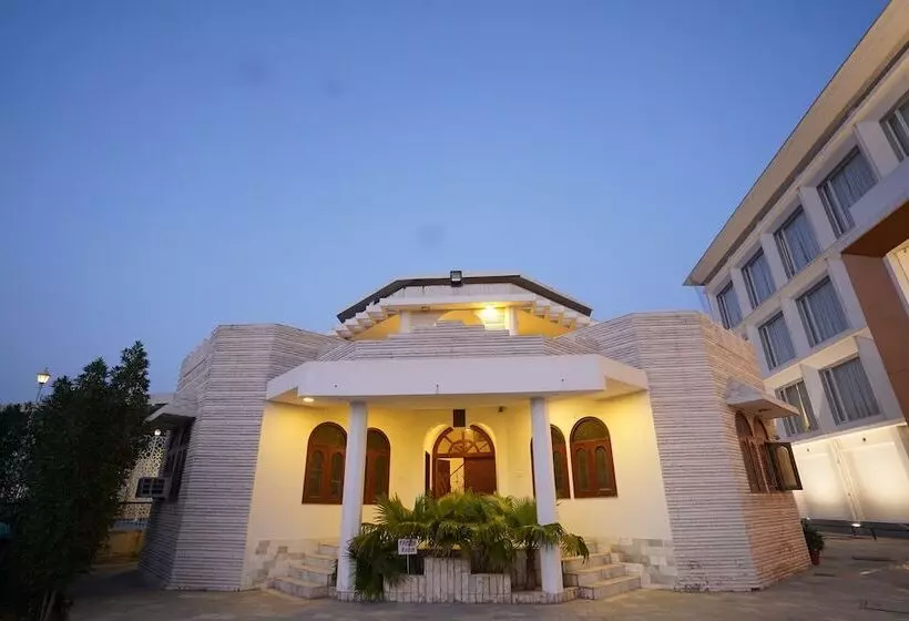 Fotos del hotel Stardom Resort Jaipur:  17