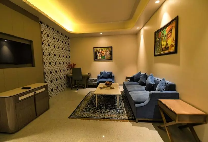 Fotos del hotel Stardom Resort Jaipur:  25