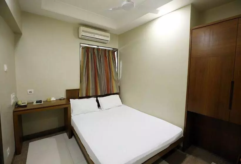Fotos del hotel Bombay International:  9