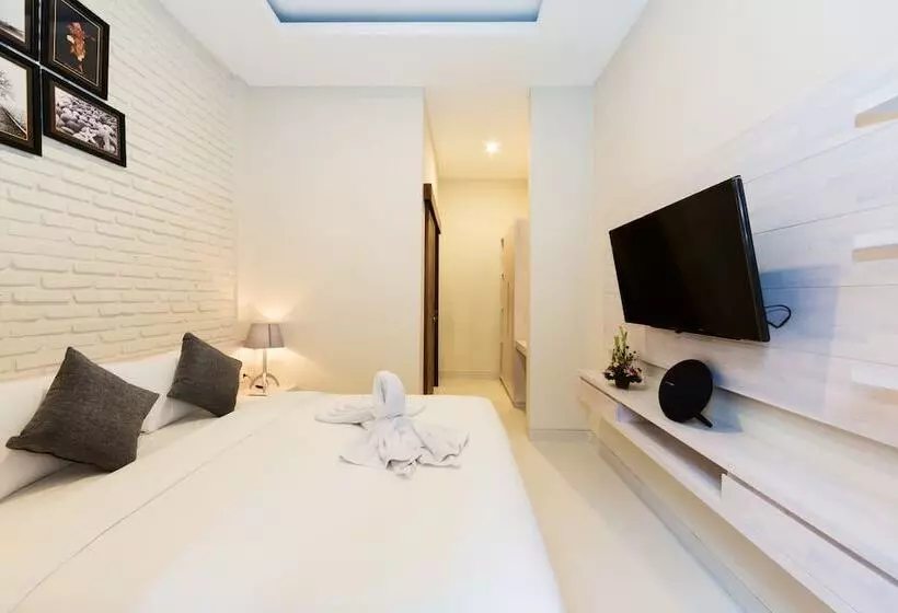 Paisa Seminyak Living
