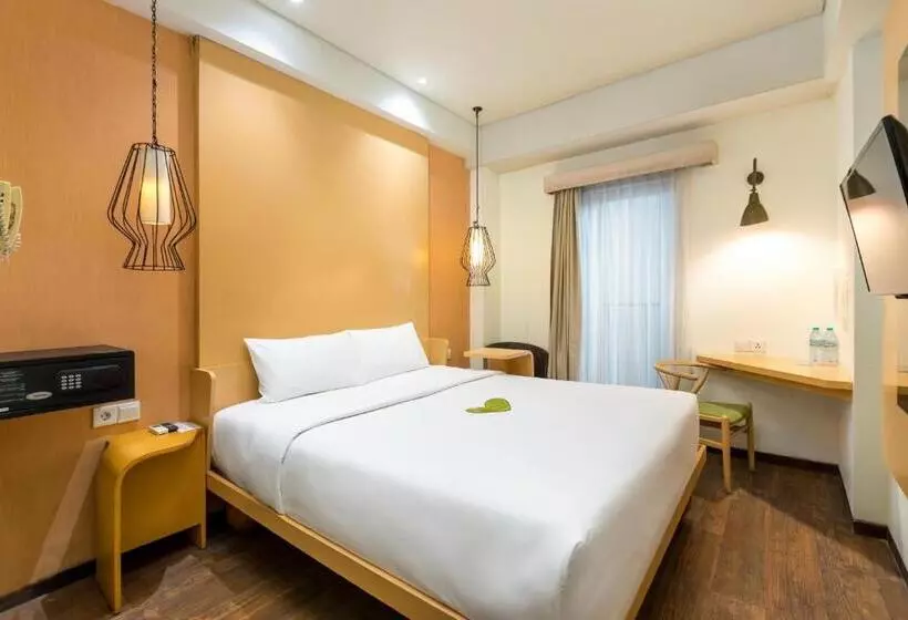 Fotos del hotel Zen Rooms Legian Werkudara:  12