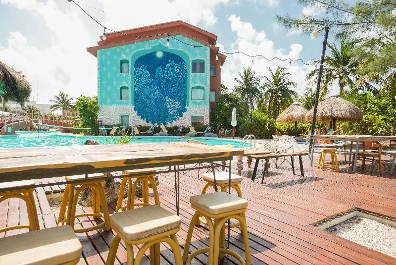 Fotos del hotel Selina Cancun Laguna  Zone:  6