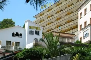 Can Fisa Hotel & Apartments - Corbera de Llobregat