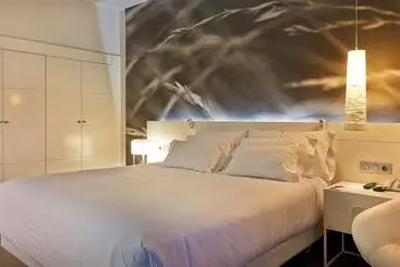 NH Collection Villa De Bilbao - Bilbao