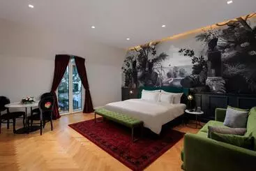 Arté Boutique - Tirana