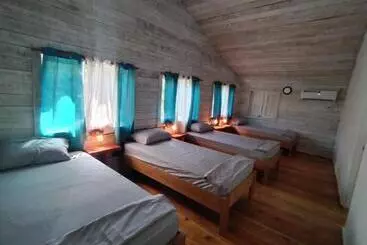 Tierra Verde Bed And Breakfast - Bocas del Toro