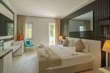 Golden Beach Resort & Spa - Turgutreis