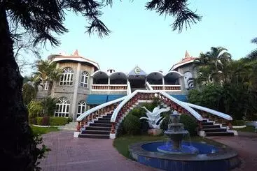 Celebrity Resort - Hyderabad